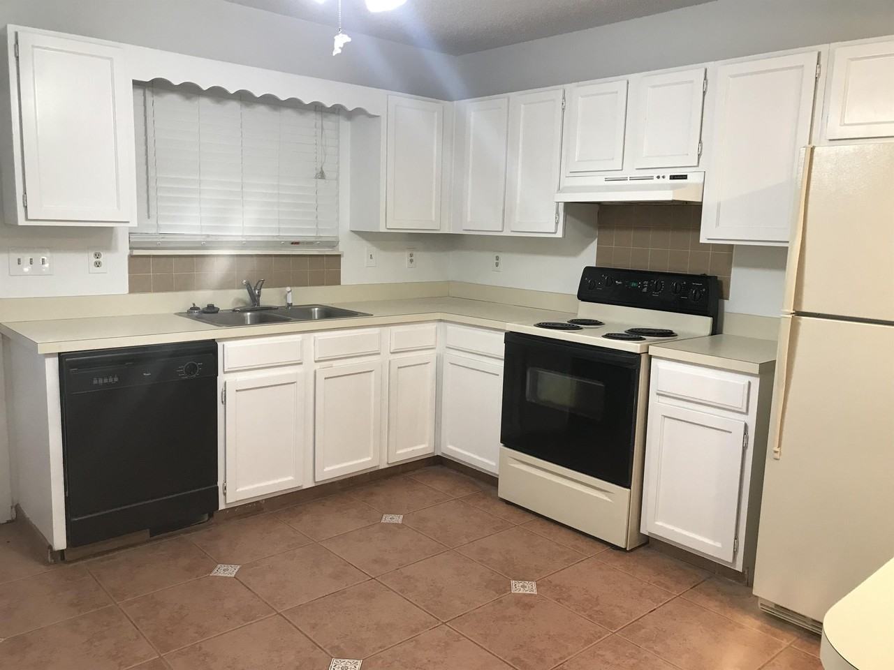 615 Bowers Ct #1 - Photo 2 of 14