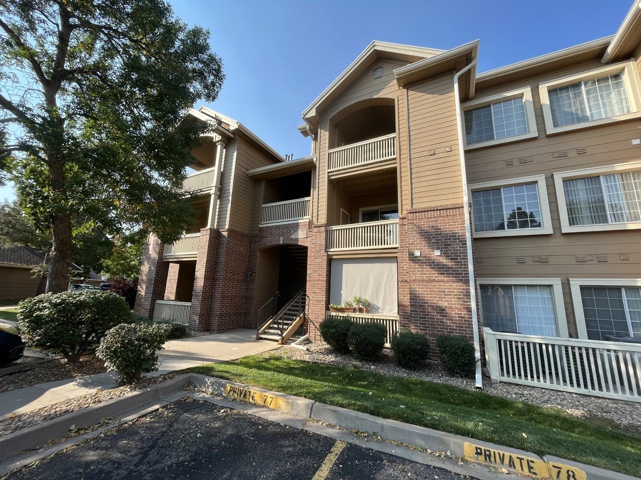 1631 W CANAL CIR - DD - Photo 2 of 14