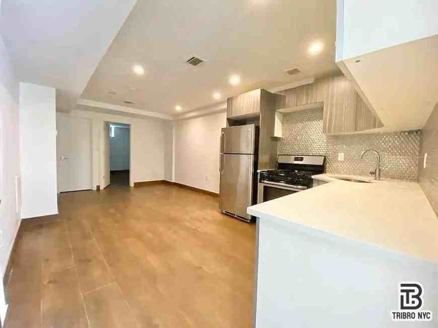 105 Harman St - Photo 7 of 10