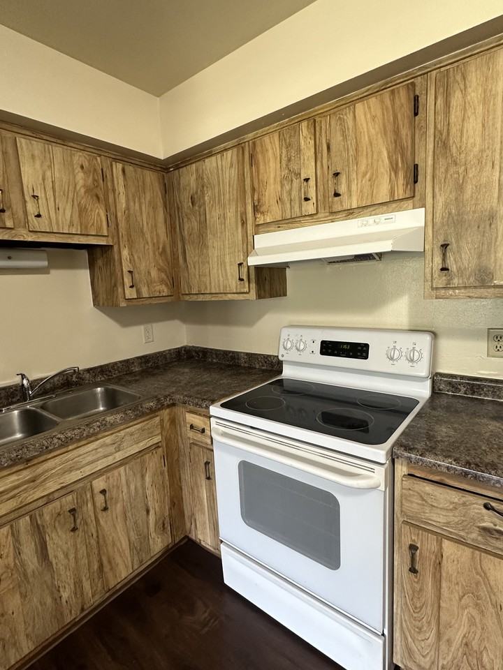 3310 Packer Drive - Photo 2 of 7