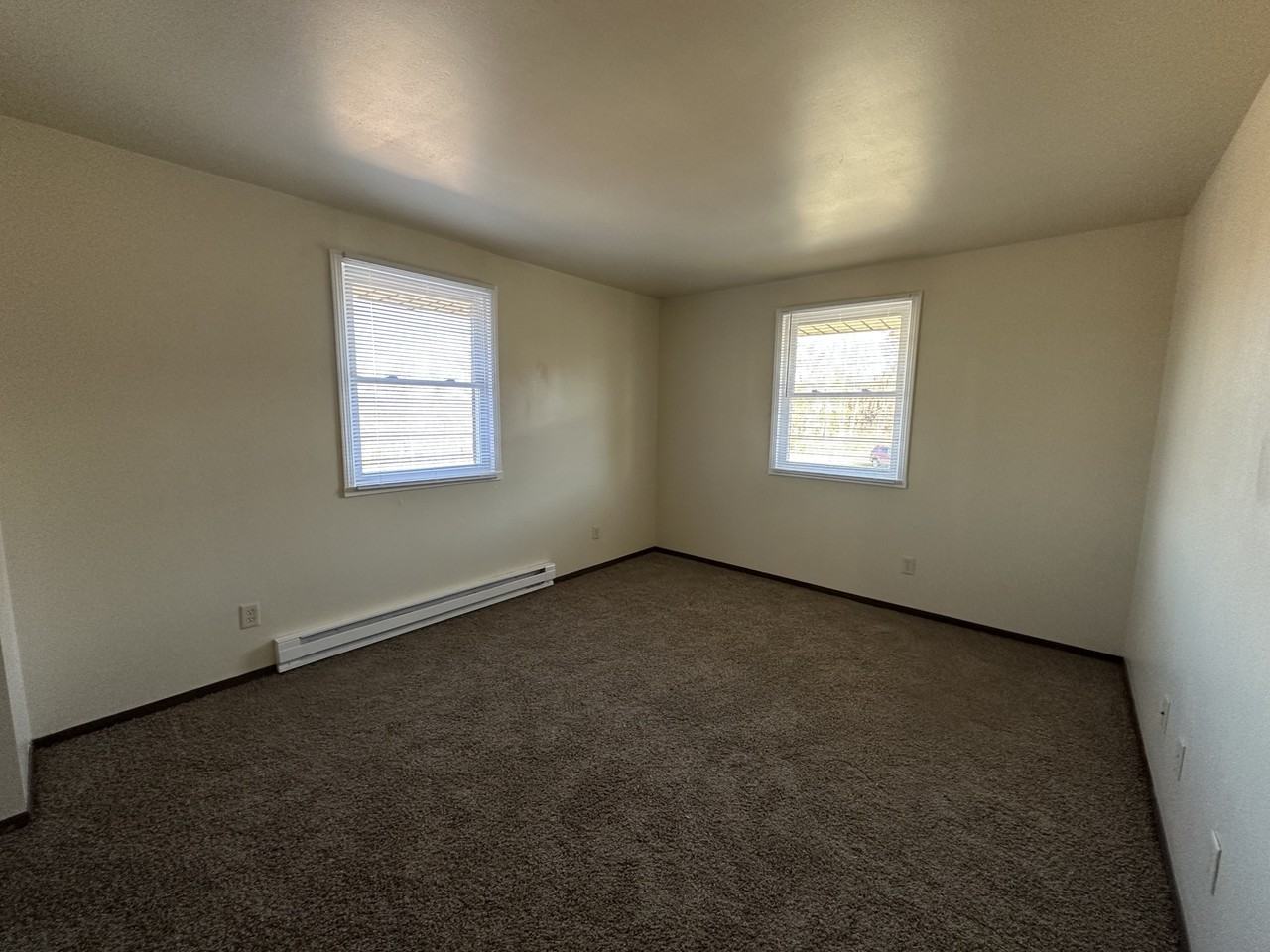 4340 Kennedy Drive - Photo 7 of 10