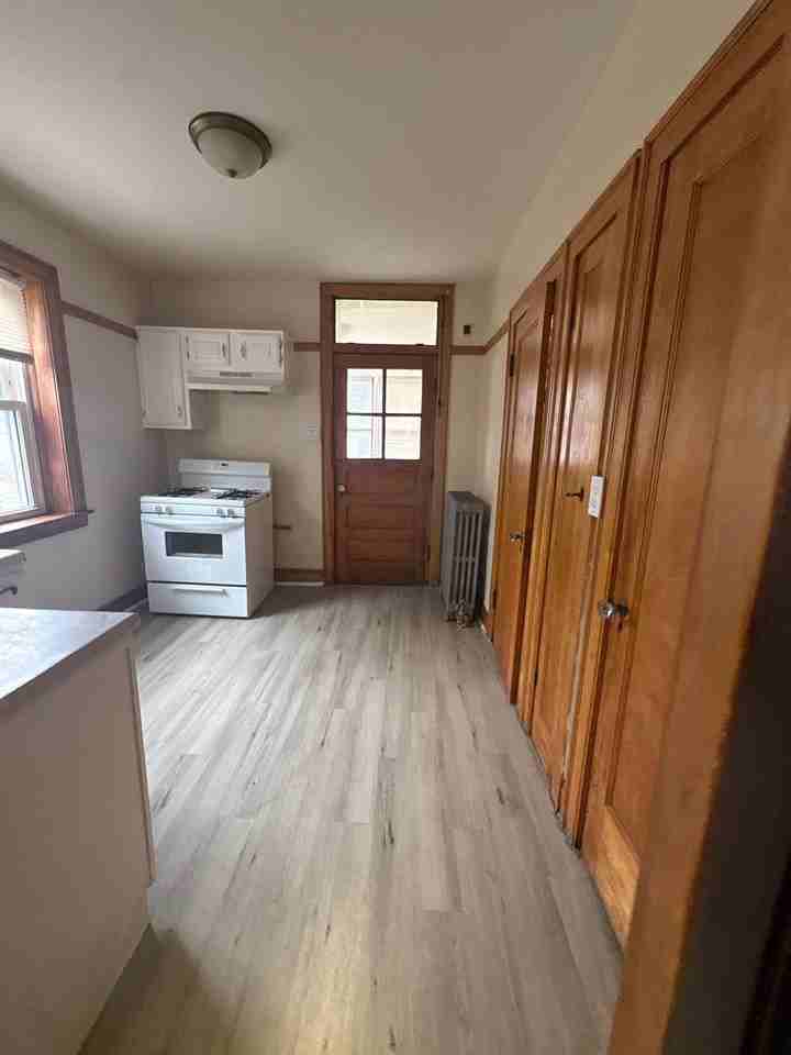 7444 South Langley Avenue - Photo 2 of 16