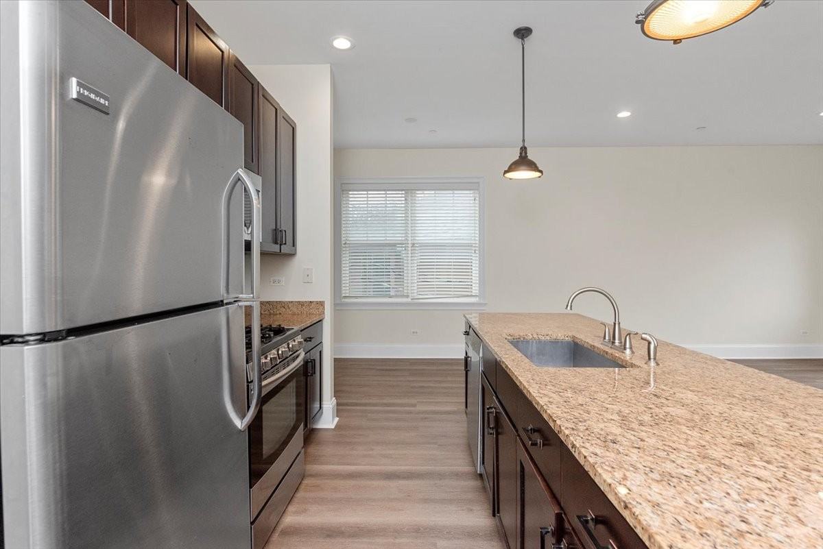 2500 Green Bay Rd #403 - Photo 2 of 17