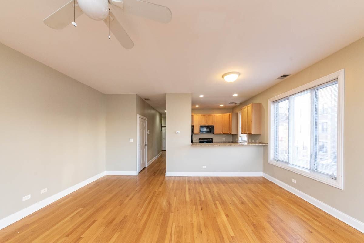 1960 N Damen Ave #3 - Photo 5 of 19