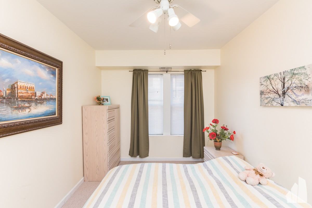 4419 N Lawndale Ave #2B - Photo 7 of 18