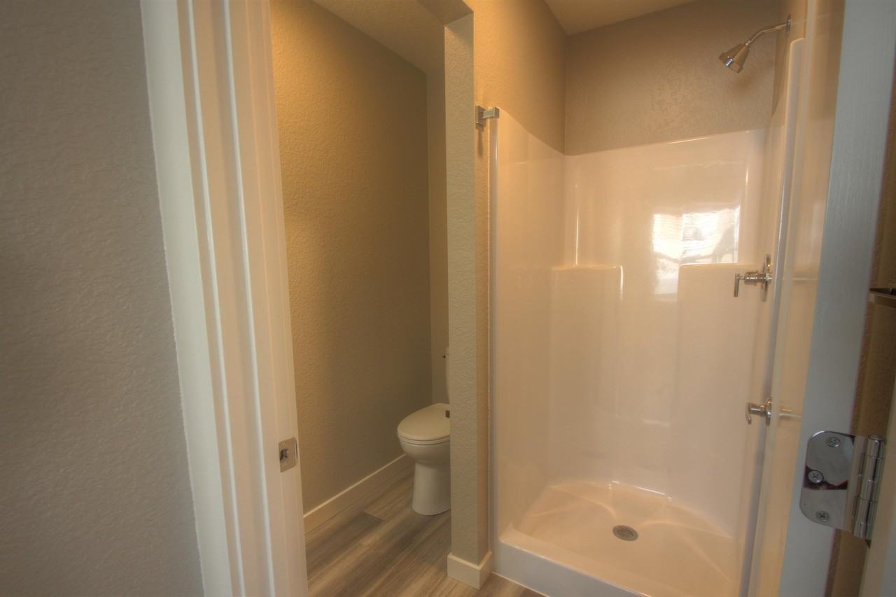 830 Crestmont Way - Photo 7 of 17