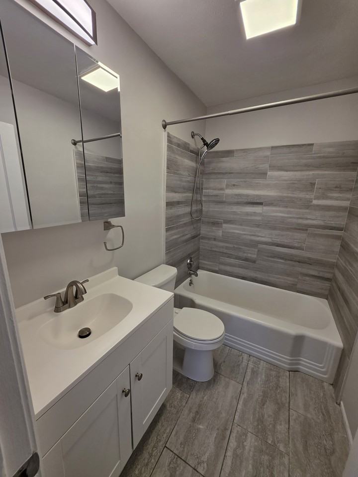 1-7 High Street - Photo 4 of 20
