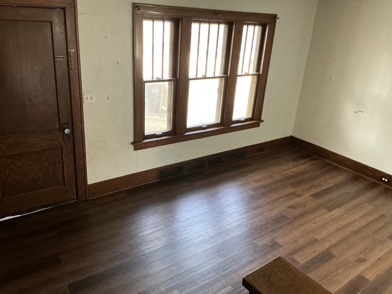 507 10th Ave S #507 - Photo 3 of 11