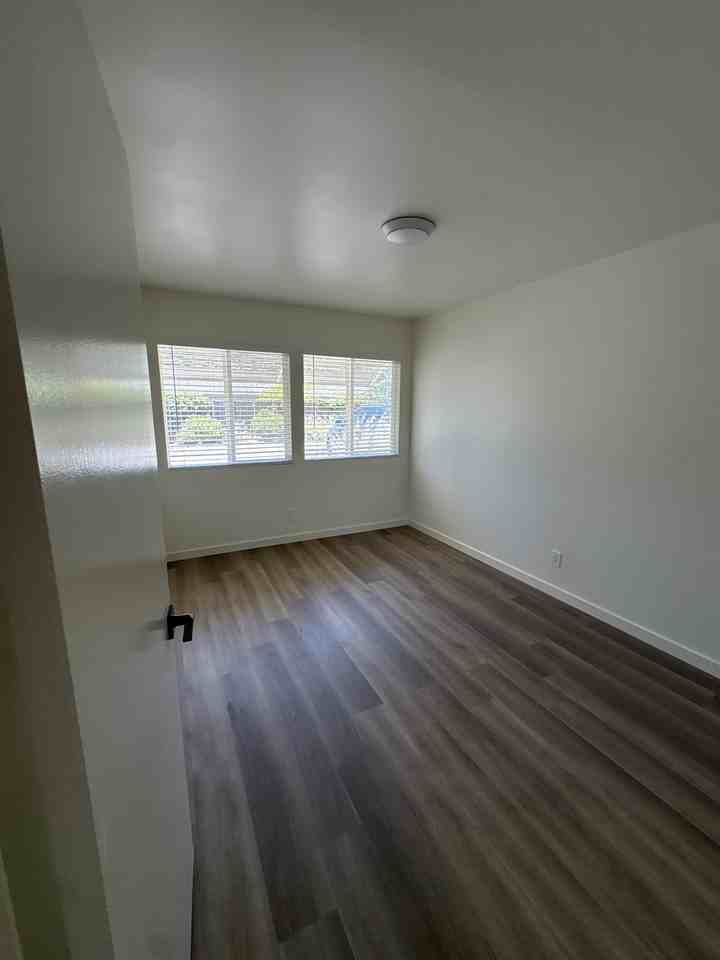 514 - 516 East Oak Street - Photo 5 of 30