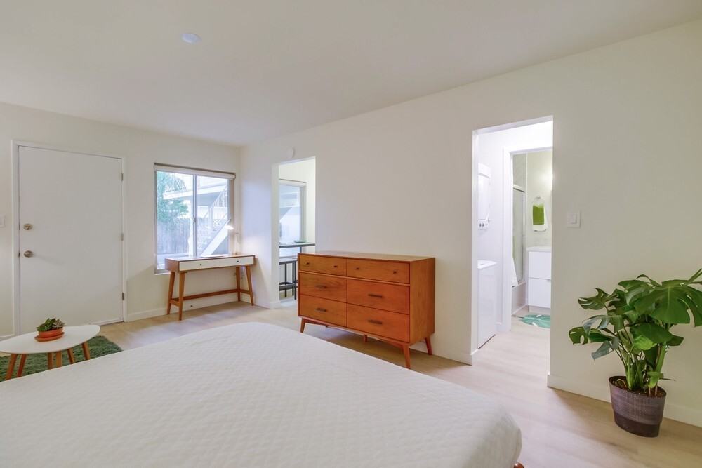 245 Church Avenue - Photo 4 of 12