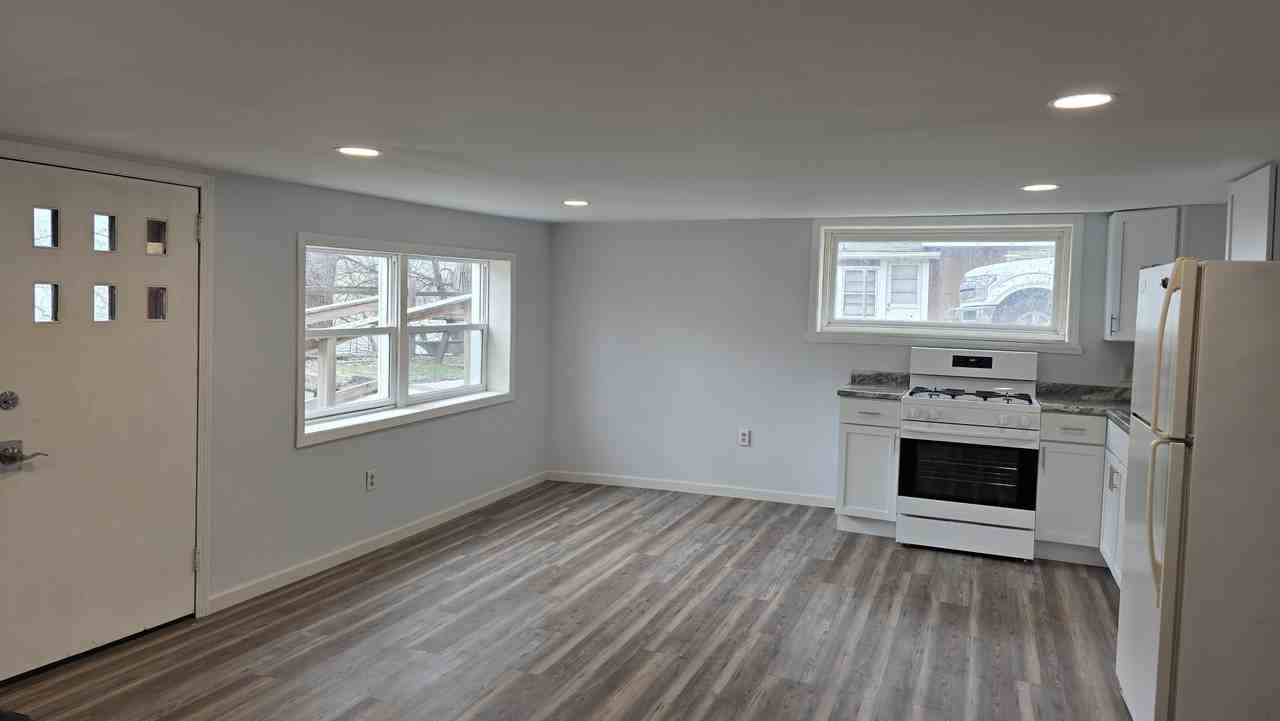 7105 Main Street - Photo 3 of 8