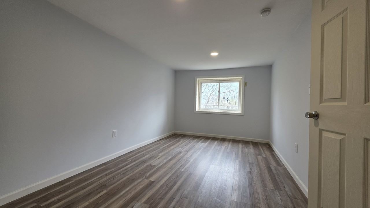 7105 Main Street - Photo 5 of 8