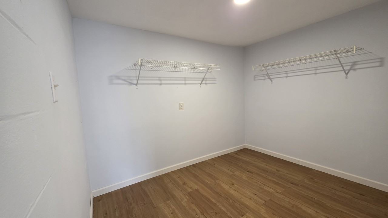 7105 Main Street - Photo 6 of 8