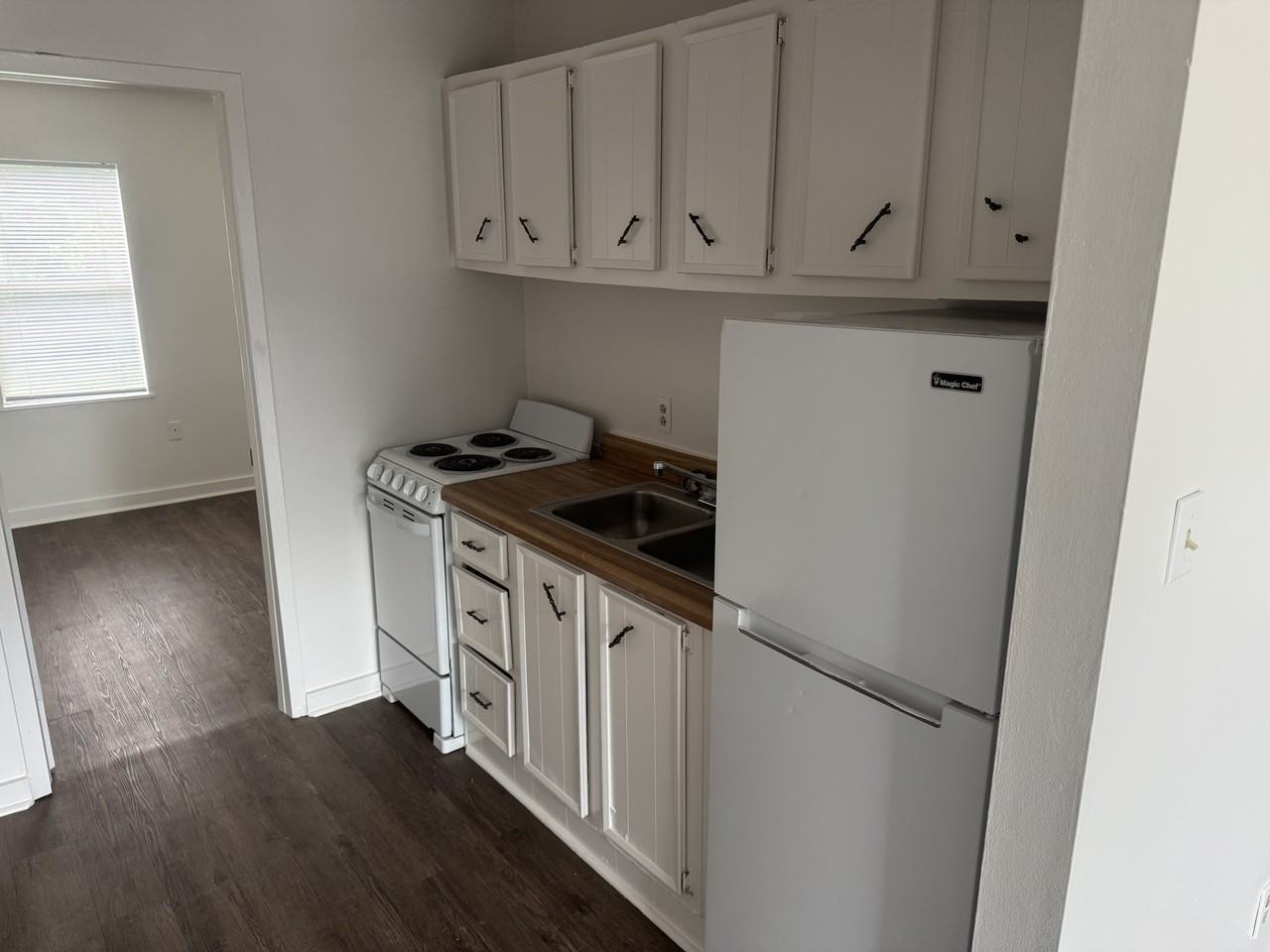 1313 McNutt Road - Photo 3 of 19