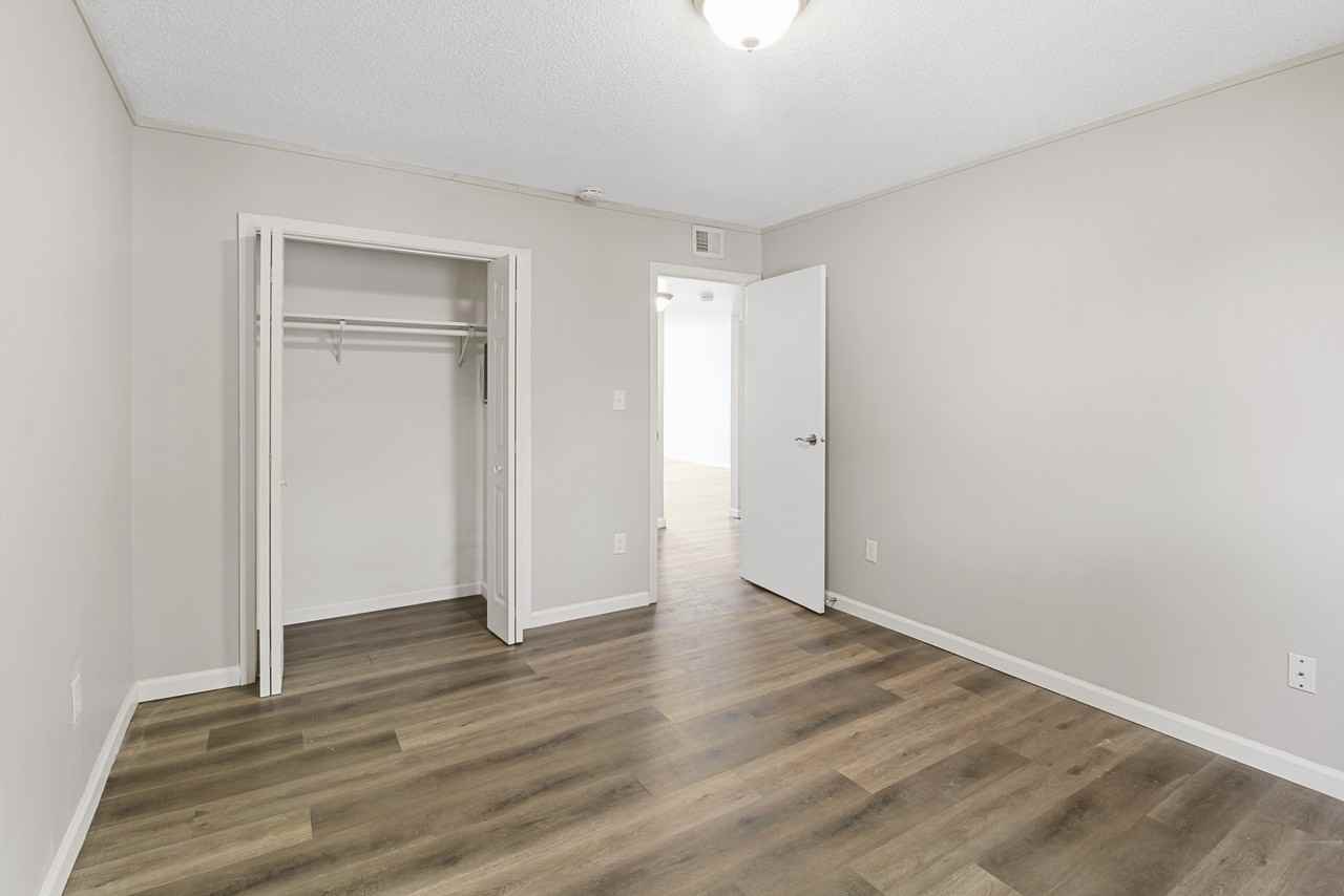 1601 N Willow Rd - Photo 5 of 13