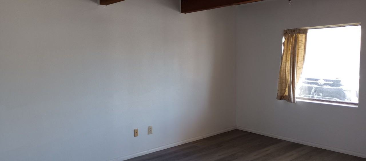 340 6th Street - Photo 3 of 13