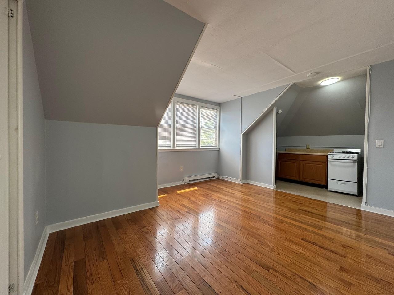 280 Winthrop Avenue - Photo 6 of 11