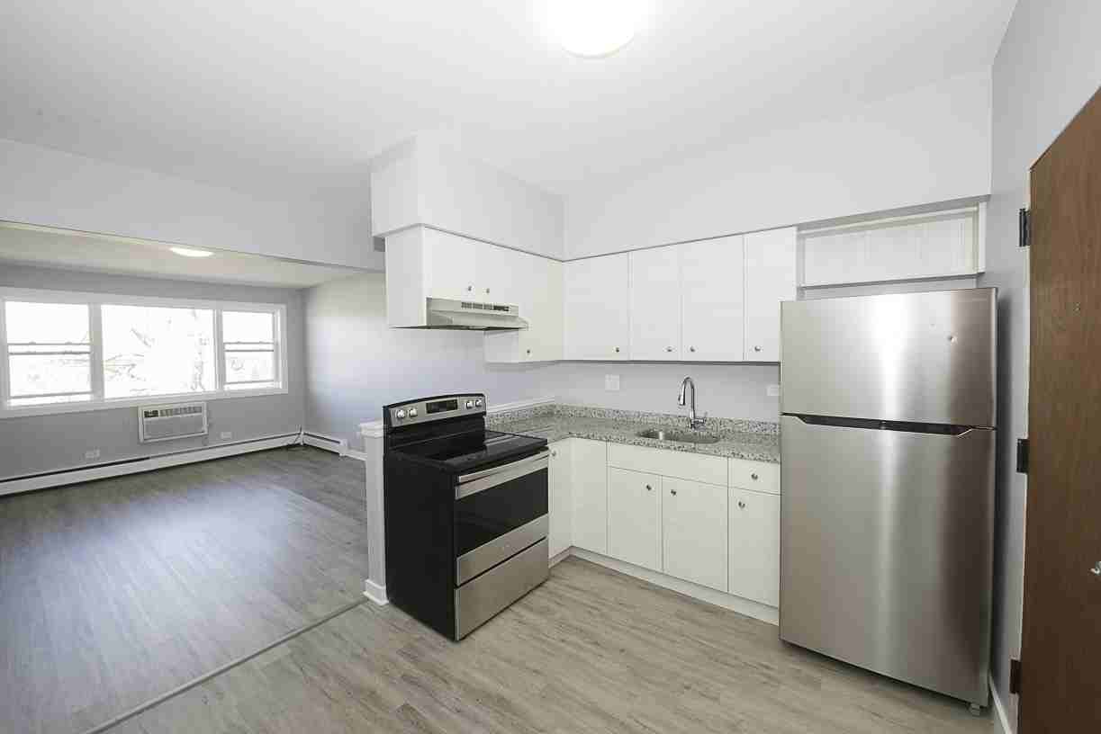 1117 East Roosevelt - Photo 4 of 11