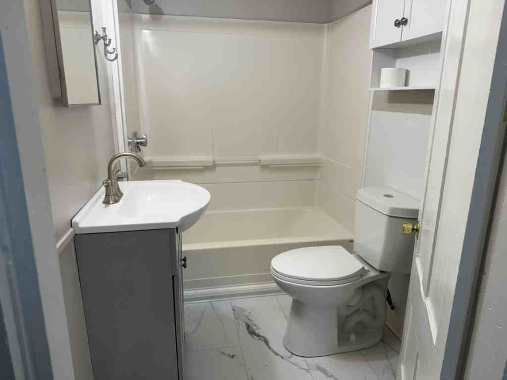 3 Berwick Road - Photo 2 of 15