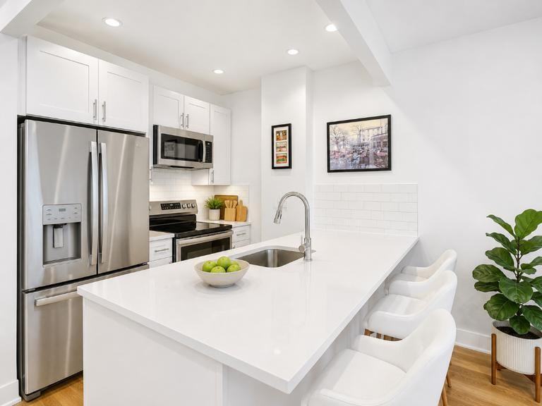 208 W 88th St - Photo 2 of 10