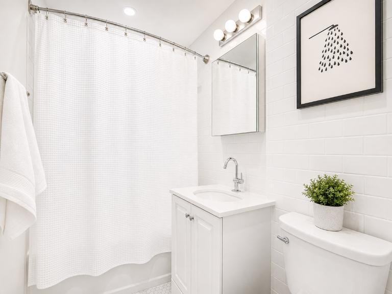208 W 88th St - Photo 5 of 10