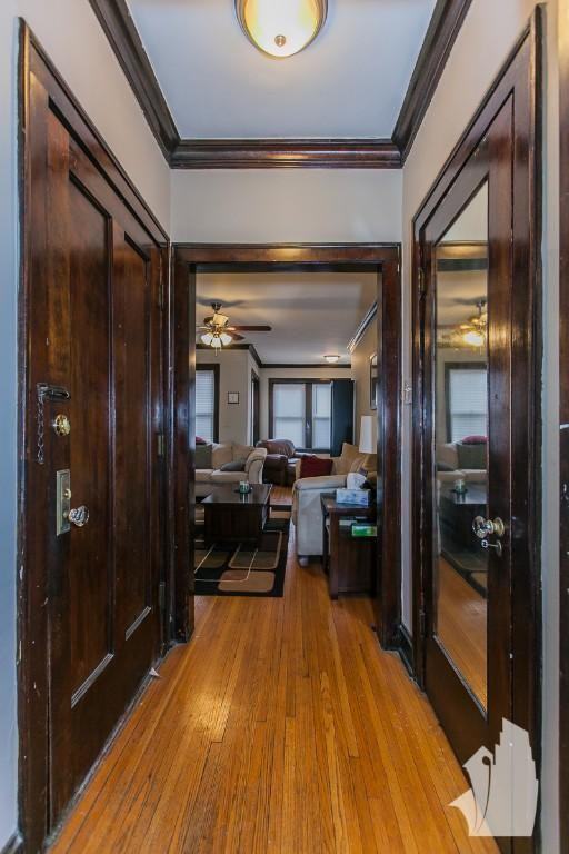3511 N Damen Ave - Photo 3 of 10