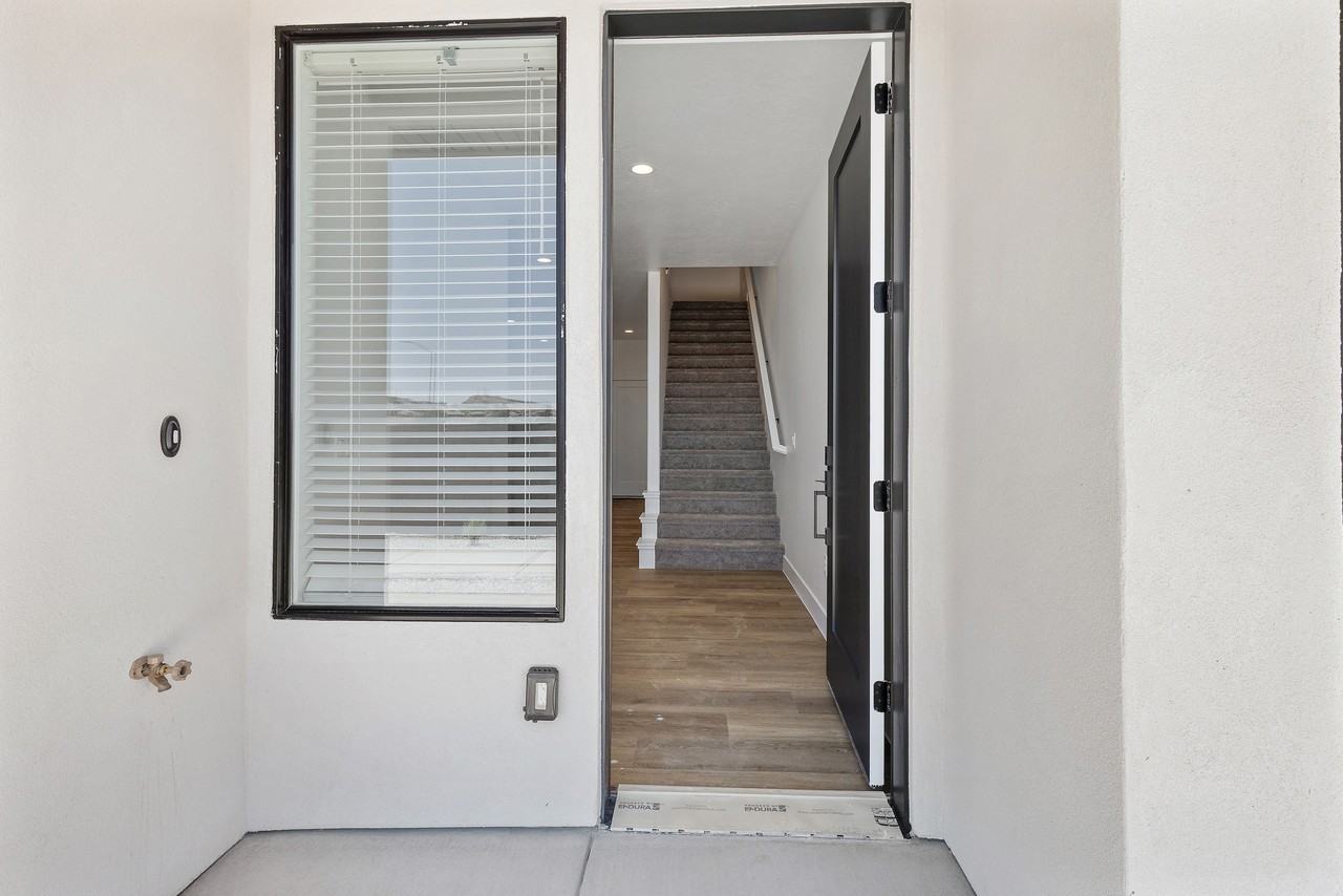 1082 W Albertine Ln #117 - Photo 4 of 50