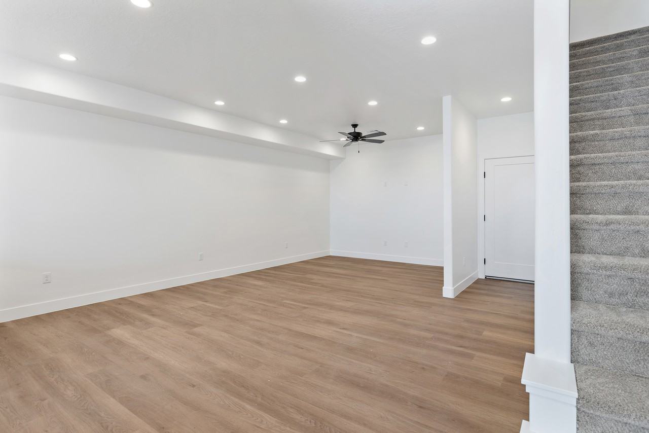 1082 W Albertine Ln #117 - Photo 5 of 50