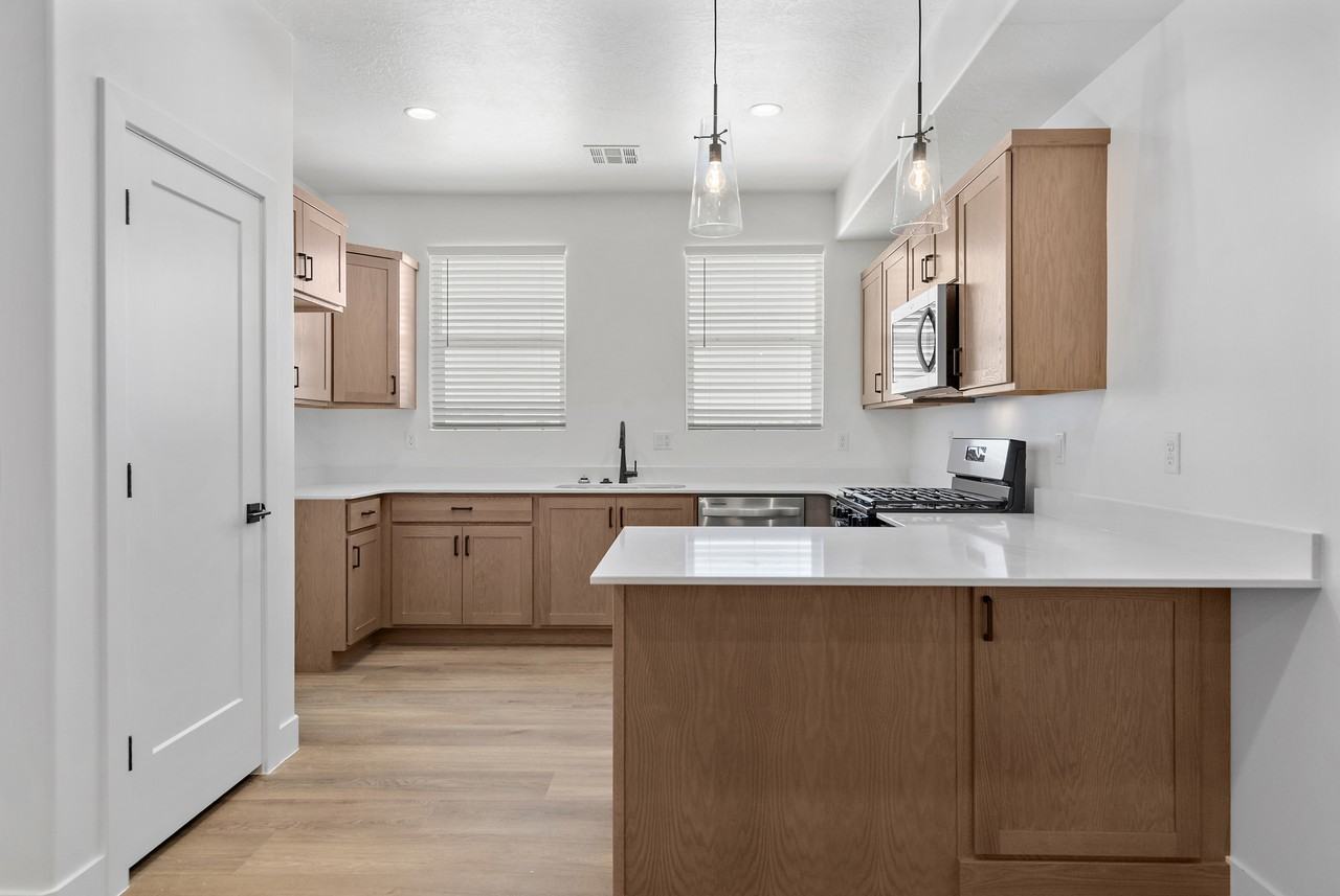 1082 W Albertine Ln #117 - Photo 7 of 50