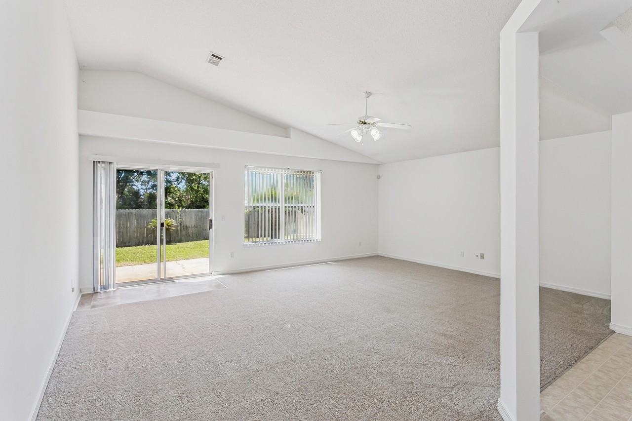 9523 Parker Place Dr #1 - Photo 2 of 8