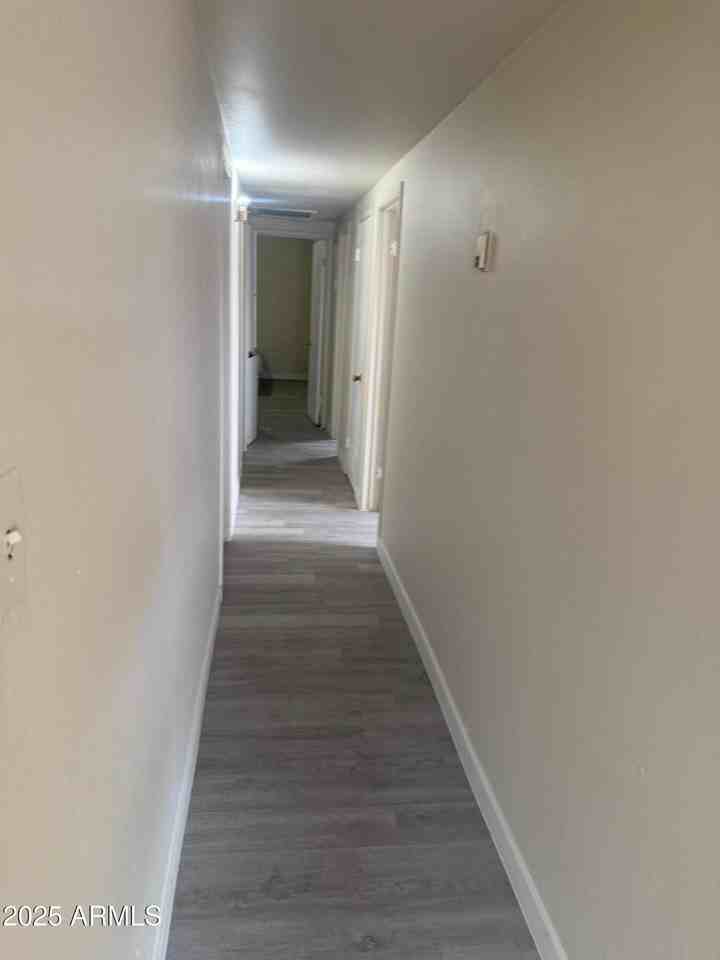 204 N E St - Photo 3 of 7