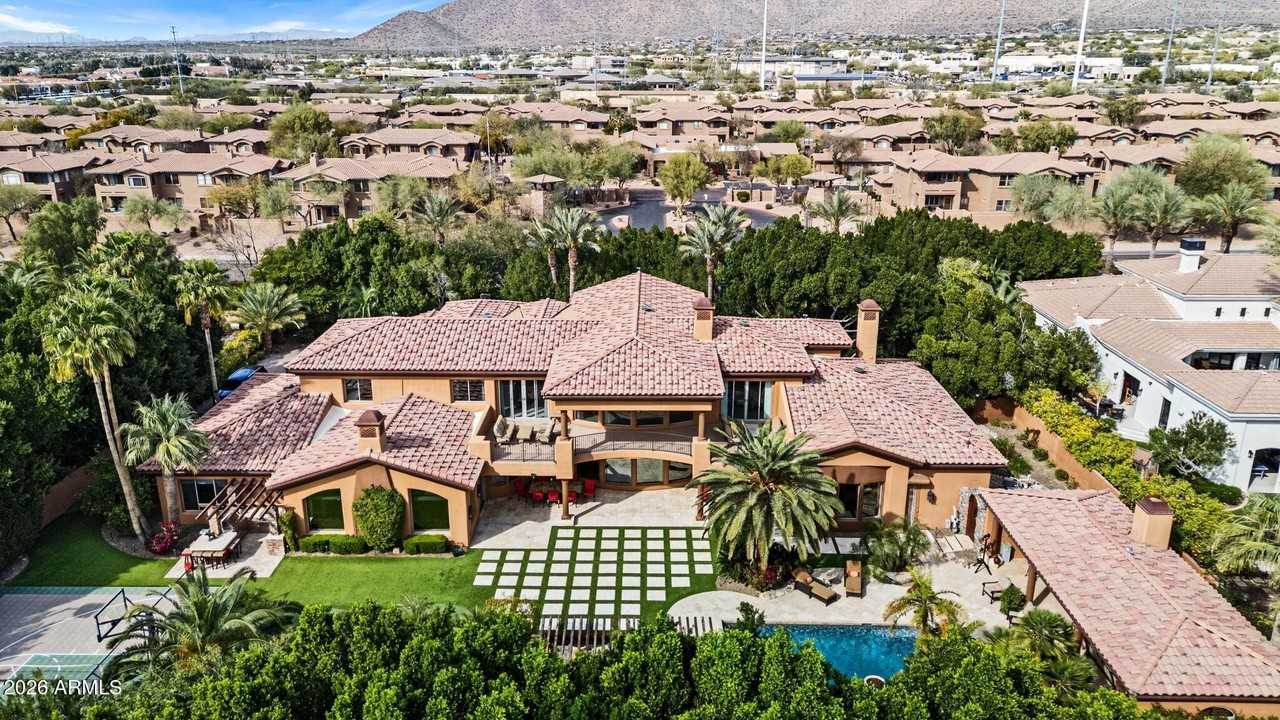 11571 E Cochise Dr