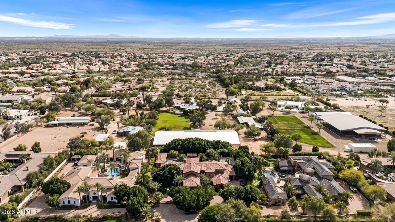 11571 E Cochise Dr - Photo 5 of 50