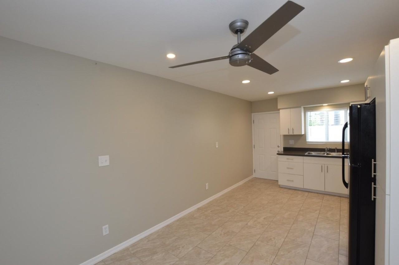 200 S Old Litchfield Rd #8 - Photo 5 of 17