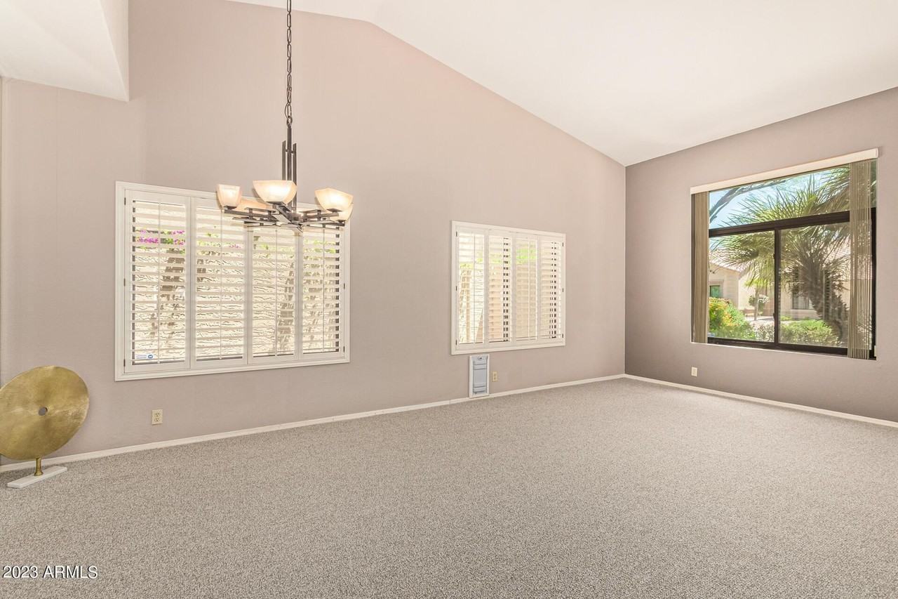 9018 E Caribbean Ln - Photo 3 of 32