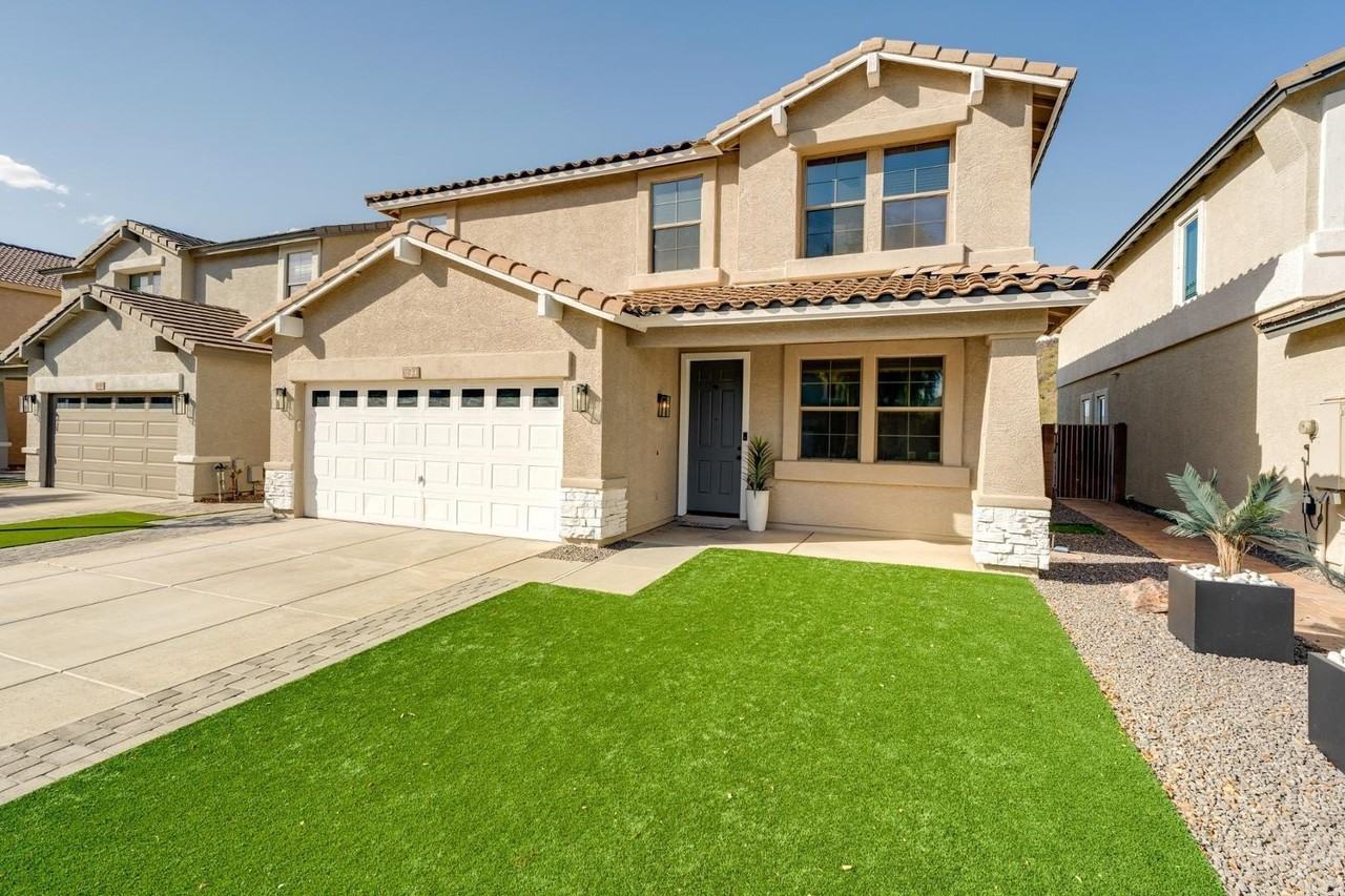 1644 E Cielo Grande Ave - Photo 3 of 50