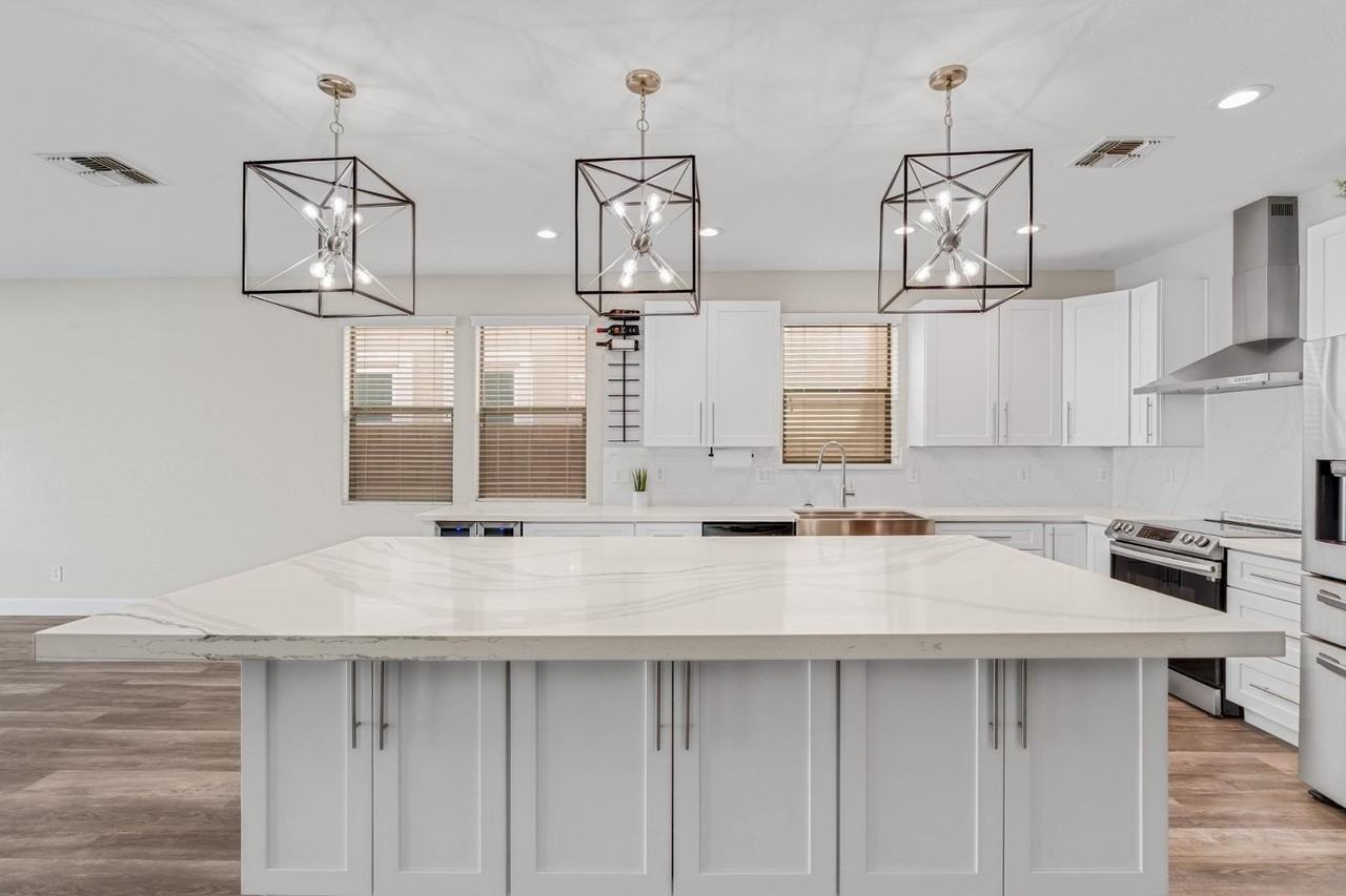 1644 E Cielo Grande Ave - Photo 4 of 50