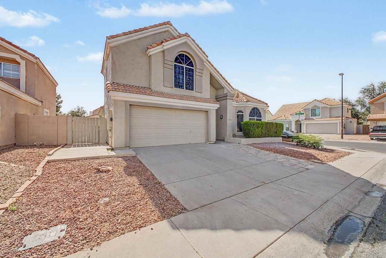 1006 S Tiago Dr - Photo 2 of 34