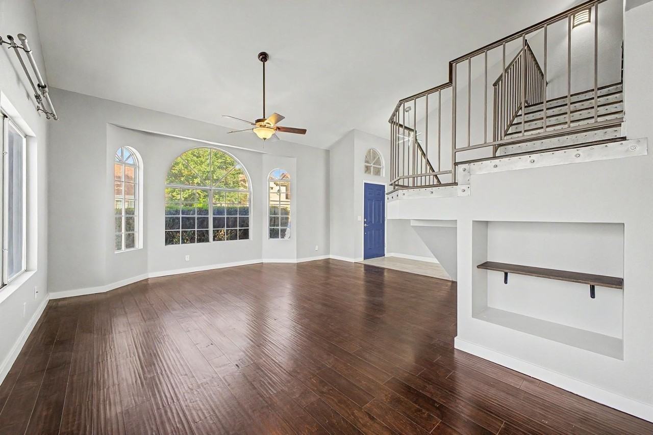 1006 S Tiago Dr - Photo 4 of 34
