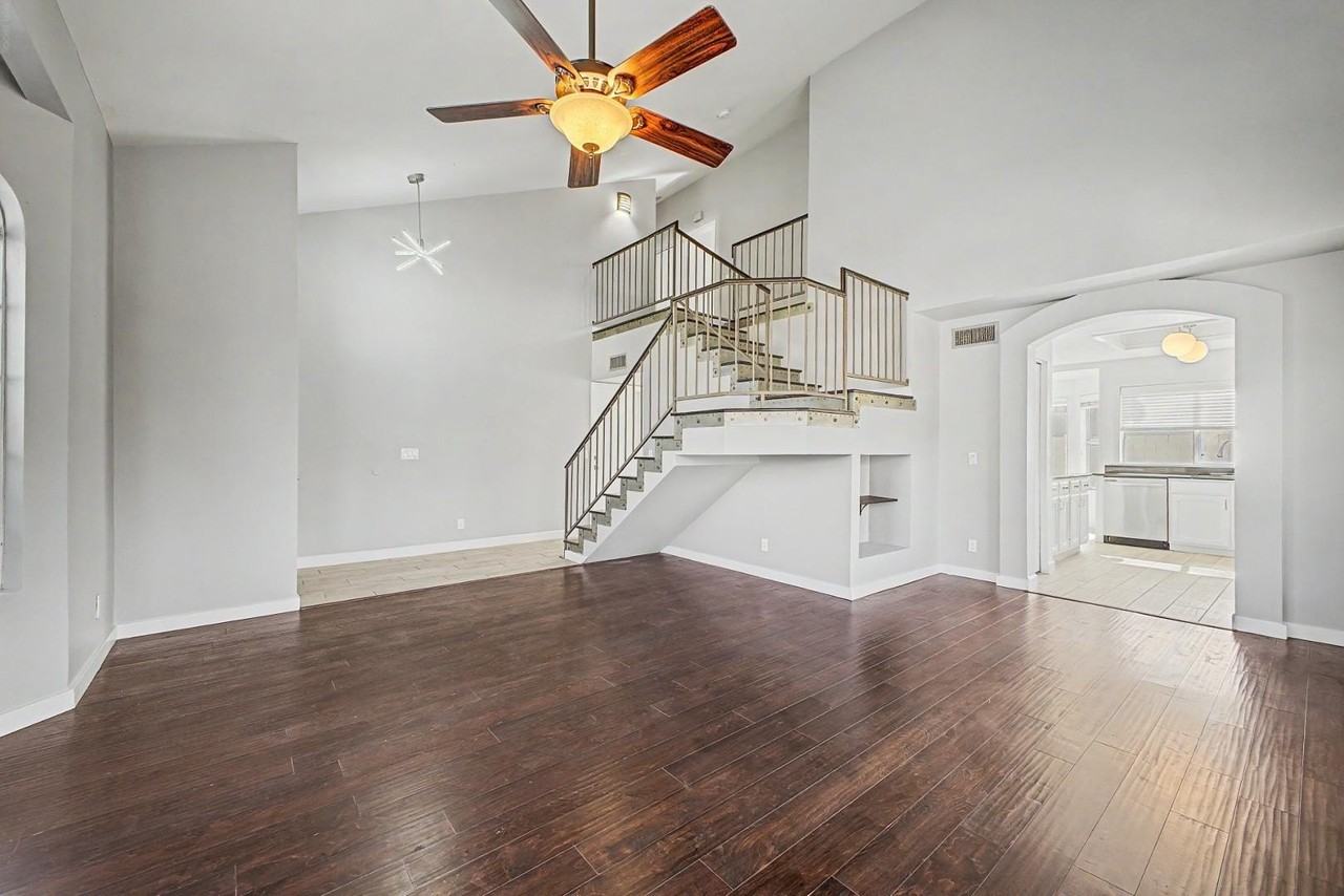 1006 S Tiago Dr - Photo 5 of 34