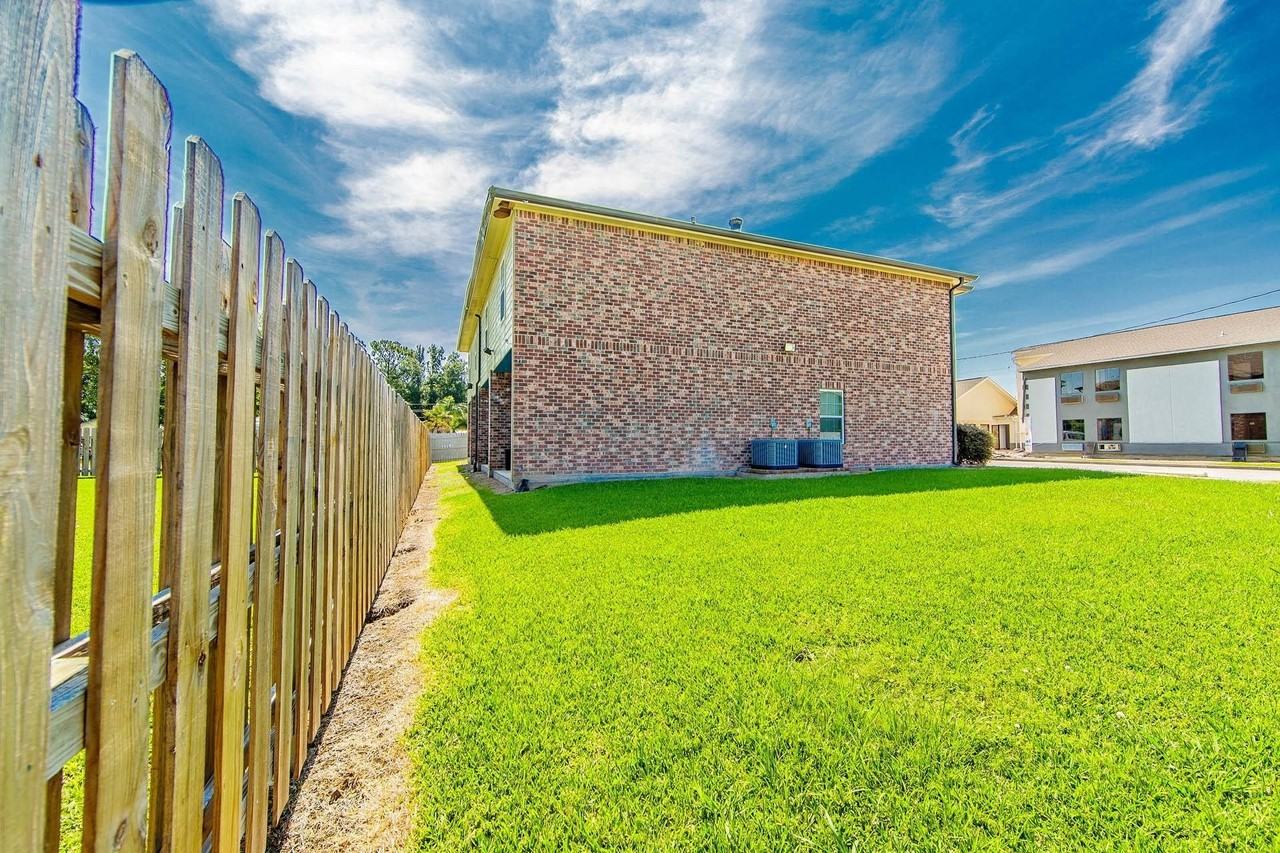 151 Dixie Ave - Photo 4 of 26