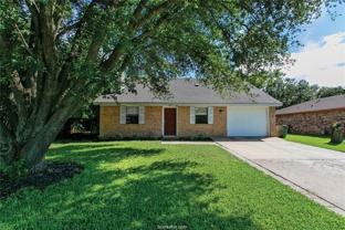 908 Water Locust Dr - Photo 1 of 1