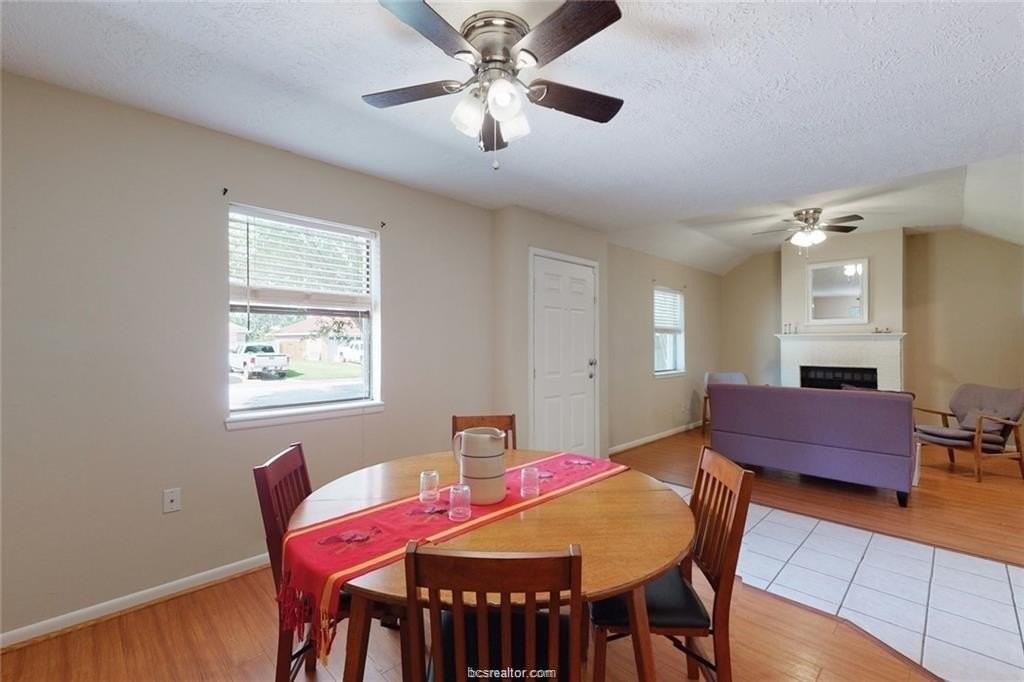 908 Water Locust Dr - Photo 5 of 20