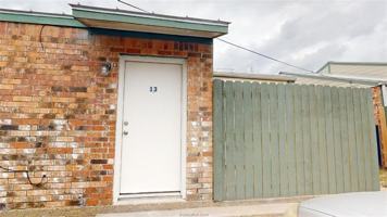 featured image of 725 Peppertree Dr #13