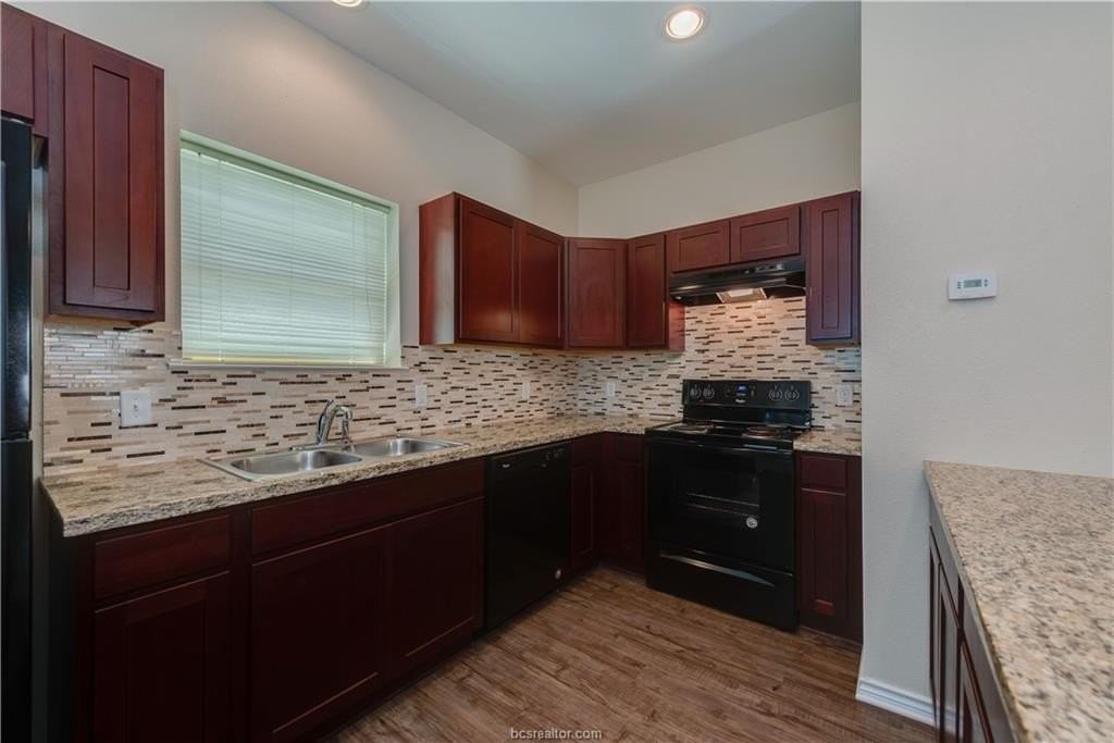 1915 Dartmouth St #554 - Photo 6 of 19
