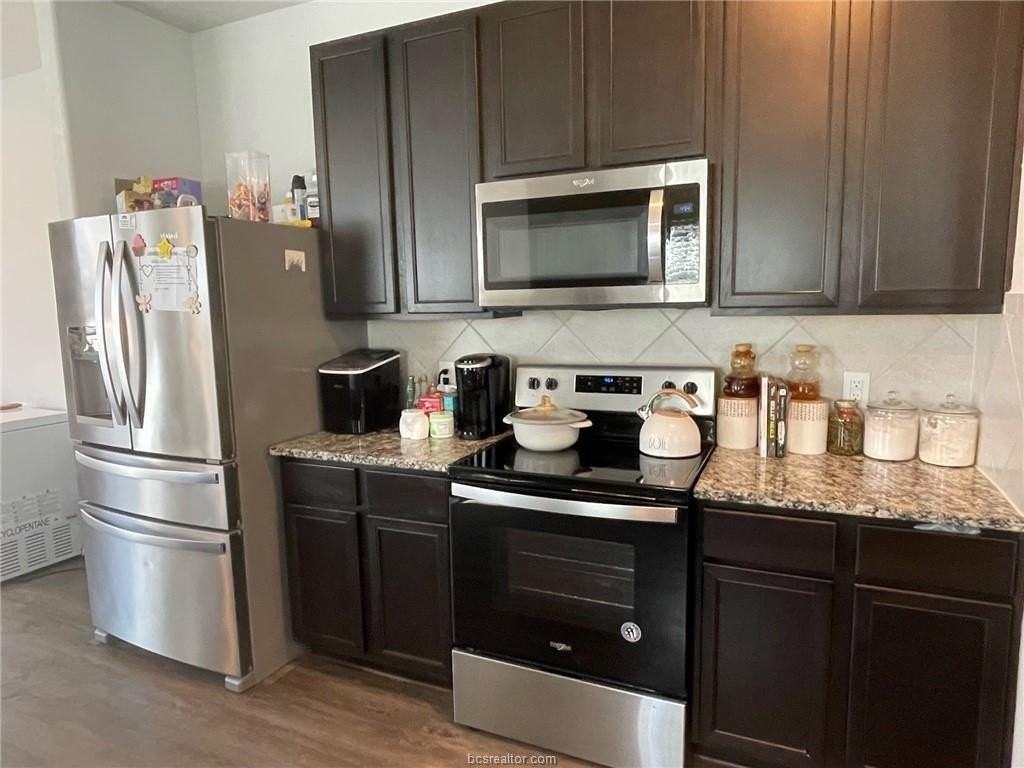 985 Marquis Dr - Photo 5 of 11