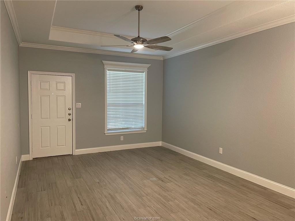 3836 Oldenburg Ln - Photo 3 of 20