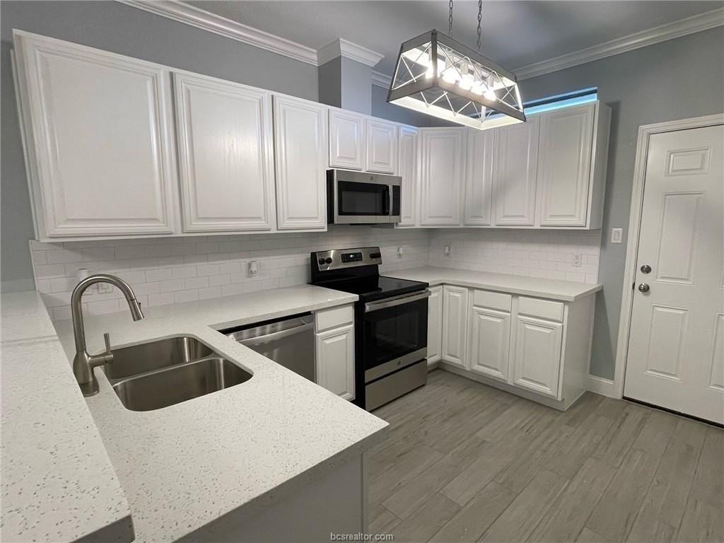 3836 Oldenburg Ln - Photo 7 of 20