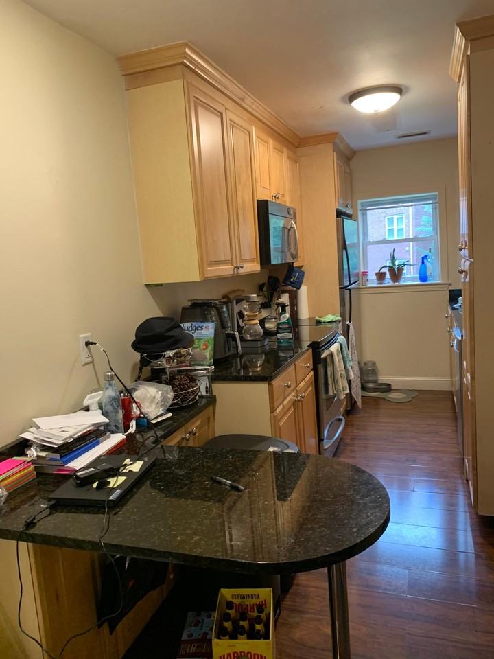 148 Newton St #1 - Photo 6 of 10