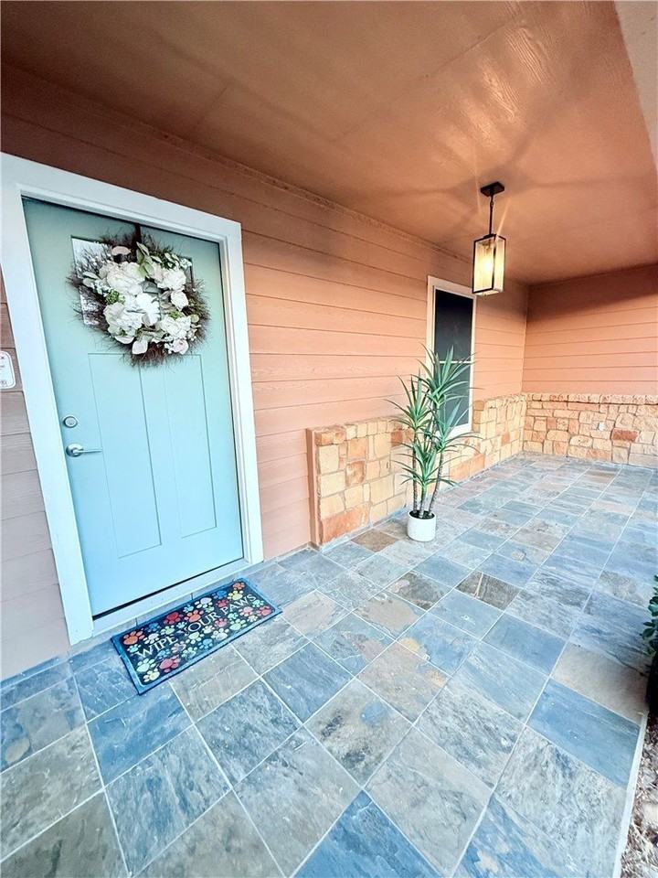 1126 Fallow Ln - Photo 2 of 35